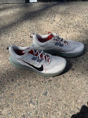 Nike Men's juniper trail shoes